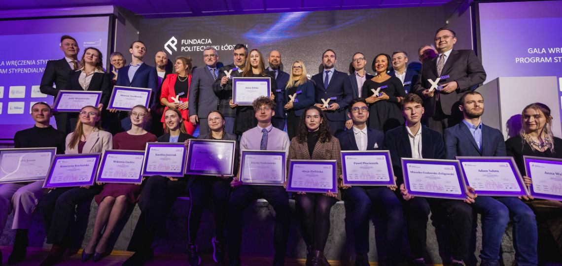 Laureaci i studenci stypendiów Fundacji Politechniki łódzkiej, fot. Marcin Szmidt