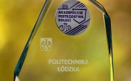 Przeźroczysta statuetka za zajęcie IV miejsca w klasyfikacji medalowej Akademickich Mistrzostw Polskich 2021 dla PŁ.
