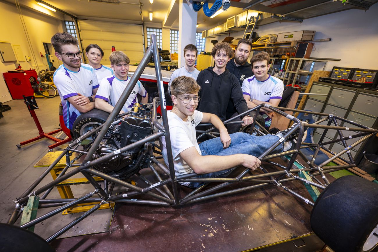 Young Minds Bright Future - Lodz Racing Team