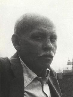 zdjęcie portretowe: Tadeusz Kostrzewa