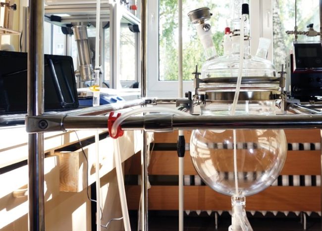 preview, Ozonation method for liquid substances or pastes