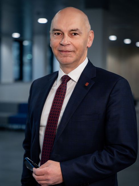 Zdjęcie portretowe: prof. Witold Pawłowski