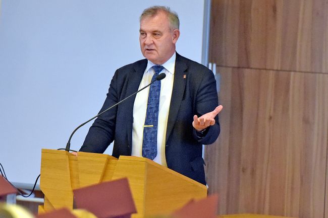 Rektor PŁ, prof. Krzysztof Jóżwik podczas inauguracji PLO PŁ, fot. Jacek Szabela
