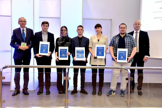  Laureaci stypendiów Klastra dla najlepszych studentów kierunków IT – Łódzkich Programistów Roku w kategorii Student, fot. Jacek Szabela