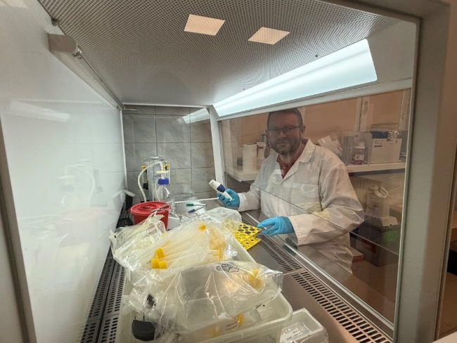 Laboratorium Laserowej Spektroskopii Molekularnej