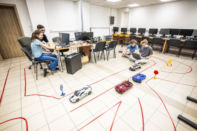 Inteligentne Systemy Autonomiczne 