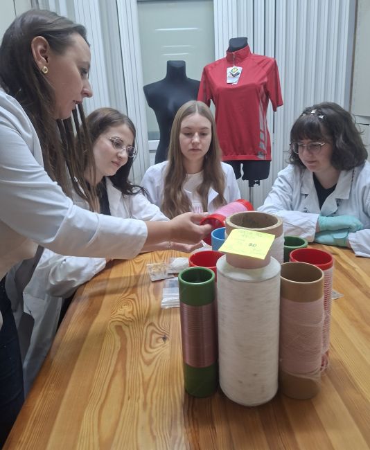 Nowoczesne Laboratorium Technologii Włókien Sztucznych i Materiałów Funkcjonalnych