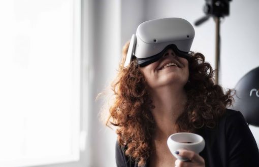Virtual reality as a remedy for student stress