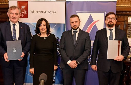 rector prof. Krzysztof Jóźwik, dean Faculty of Chemistry prof. Małgorzata I. Szynkowska-Jóźwik, director of the Lodz branch of Alstal and the company's President, Jarosław Szczupak