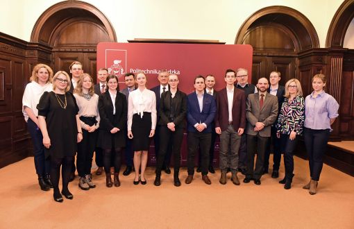 Uczestnicy wydarzenia inaugurującego pierwszą edycję E2TOP, fot. Jacek Szabela