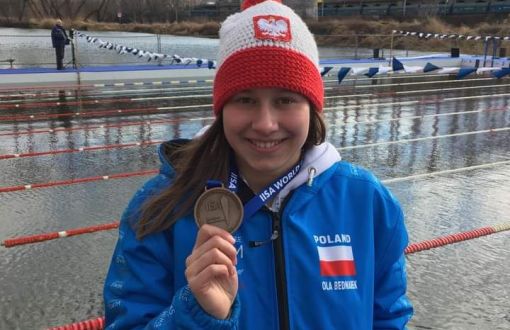 Aleksandra Bednarek z brązowym medalem MŚ w Pływaniu Lodowym, fot. arch. prywatne