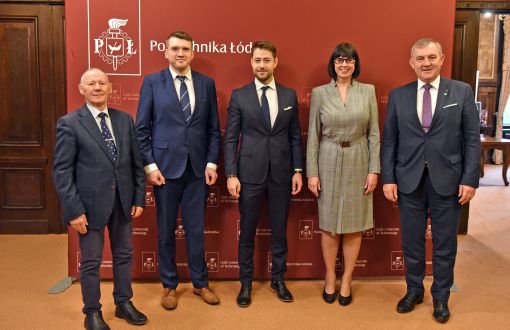 Sygnatariusze umowy o przyjęcie Miasta Łodzi do Klastra Fala Energii, fot. Jacek Szabela