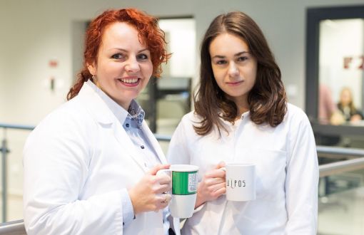 Inż. Kamila Kwiatkowska  and her tutor dr inż. Anna Klepacz-Smółka 