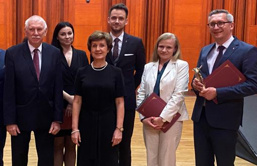 From the right prof. Łukasz Albrecht and dr inż. Beata Łukasik, winners of Łódzkie Eureka award in the science category
