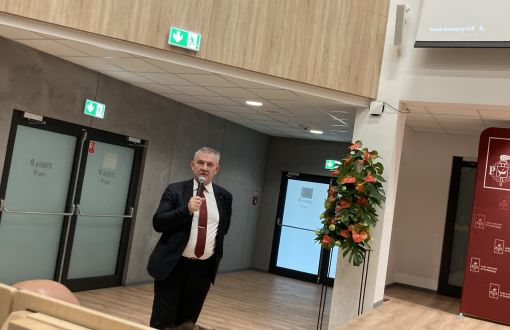 Rector Professor Krzysztof Jóźwik