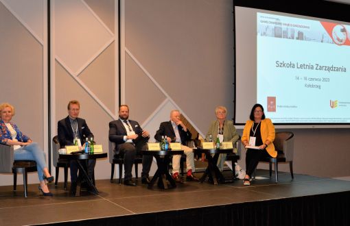 Plenary sessions, from the left: dr Maja Leszczyńska, mgr Jan Makary Fryczak, dr Patryk Dziurski, prof. Bogdan Nogalski, prof. Maria Romanowska, dr hab. Anna Adamik, prof. PŁ 