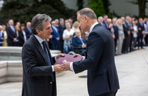 The President of the Republic of Poland presented Paolo Di Barba of the University of Pavia the nomination act for full professorship in Engineering and Technology, photo by Przemysław Keler/KPRP