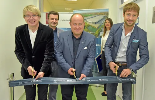 From the left: the Head of the Department prof. Jarosław Jędrysiak, Vice-Rector prof. Andrzej Romanowski, co-owner of the Rex-Bud Budownictwo group Dominik Karczewski, Vice-Mayor of the City of Łódź Adam Pustelnik Rex-Bud Budownictwo Dominik Karczewski oraz prezydent m. Łodzi Adam Pustelnik 