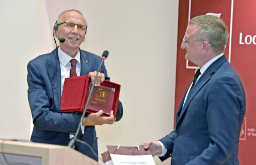 Dean of the Faculty of Electric, Electronic, Computer and Control Engineering , prof. Jacek Kucharski and Head of the Institute of Electronics, prof. Paweł Strumiłło, photo by Jacek Szabela