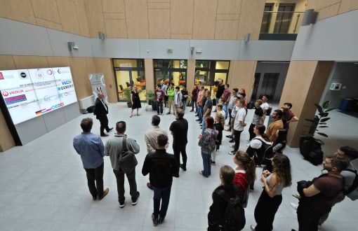 TUL hosted academic staff and students from the Eastern Switzerland University of Applied Sciences (Switzerland), Glasgow Caledonian University (UK), HTW Saar University of Applied Sciences (Germany), Saxion University of Applied Sciences (The Netherlands), and the University West Trollhättan (Sweden). 