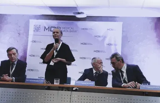 From left: dr hab. Dariusz Trzmielak, prof. UŁ, dr hab. n. med. Iwona Maroszyńska, prof. ICZMP, prof. Sławomir Wiak, dr hab. inż. Łukasz Szymański, prof. PŁ