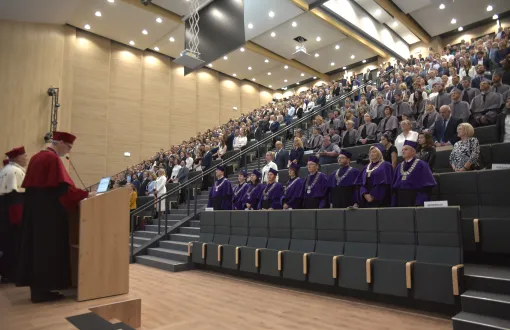 Aula prof. Paryjczaka wypełniona gośćmi, fot. Tomasz Wochna