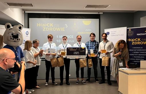 Winners of the 3rd Hackathon H<a>CK Health, the AppWave team Photo credit: Marcin Wasiak 