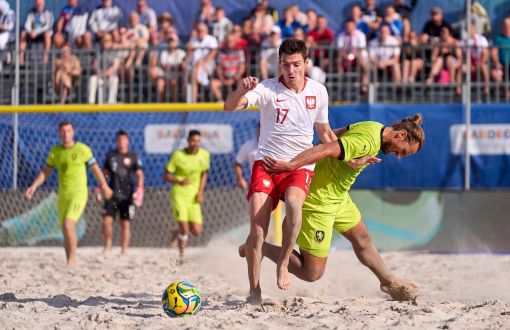 Grzegorz Brochocki in action during the match against the Czech Republic (photo: Polski Beach Soccer)