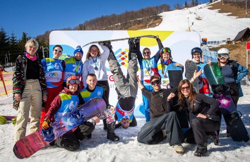 Reprezentacja PŁ na Integracyjnych Mistrzostwach Polski AZS w narciarstwie alpejskim i snowboardzie, fot.  Wiktor Bubniak