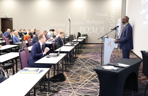 Prof. Issouf Fofana from the Université du Québec à Chicoutimi (Canada) during the opening lecture; photo: author's archive
