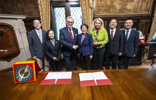 The agreement was signed by Professor Krzysztof Jóźwik, Rector of Lodz University of Technology, and SU Haijia, Vice President of BUCT, Photo: Marcin Szmidt 