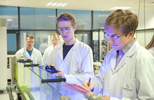 Praca w laboratorium 