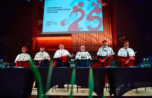Uroczysta inauguracja roku akademickiego 2025/2026 z udziałem rektorów łódzkich uczelni zrzeszonych w Łódzkim Partnerstwie Akademickim.