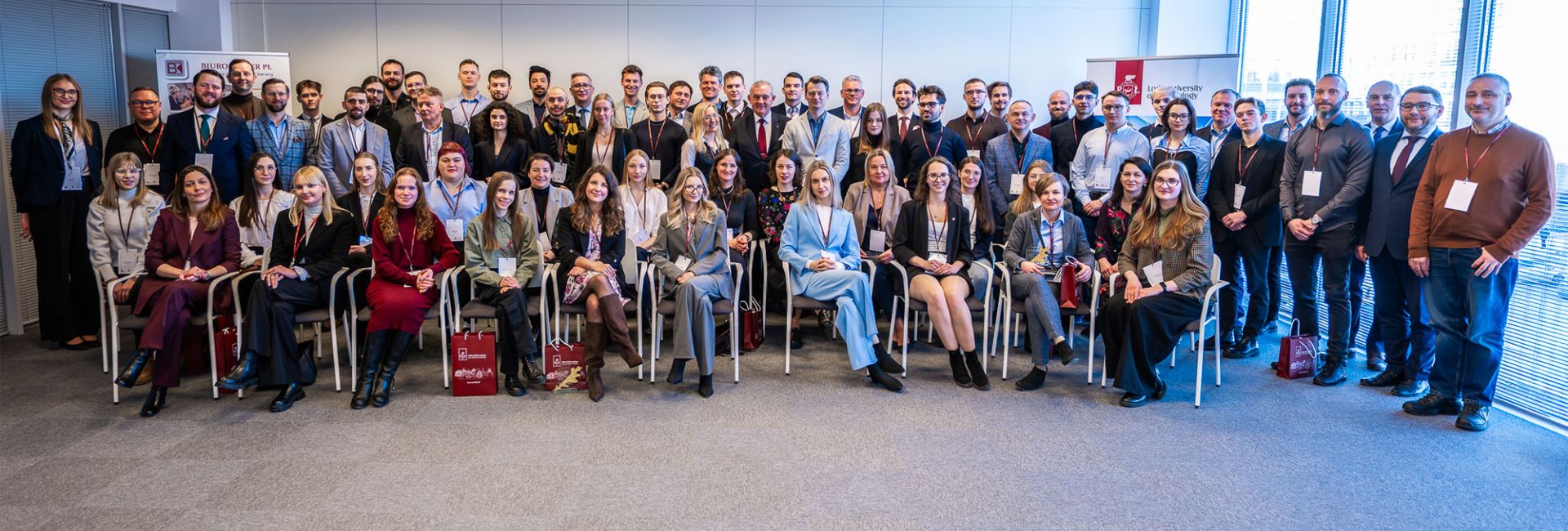 Siła wsp&oacute;lnoty - baner